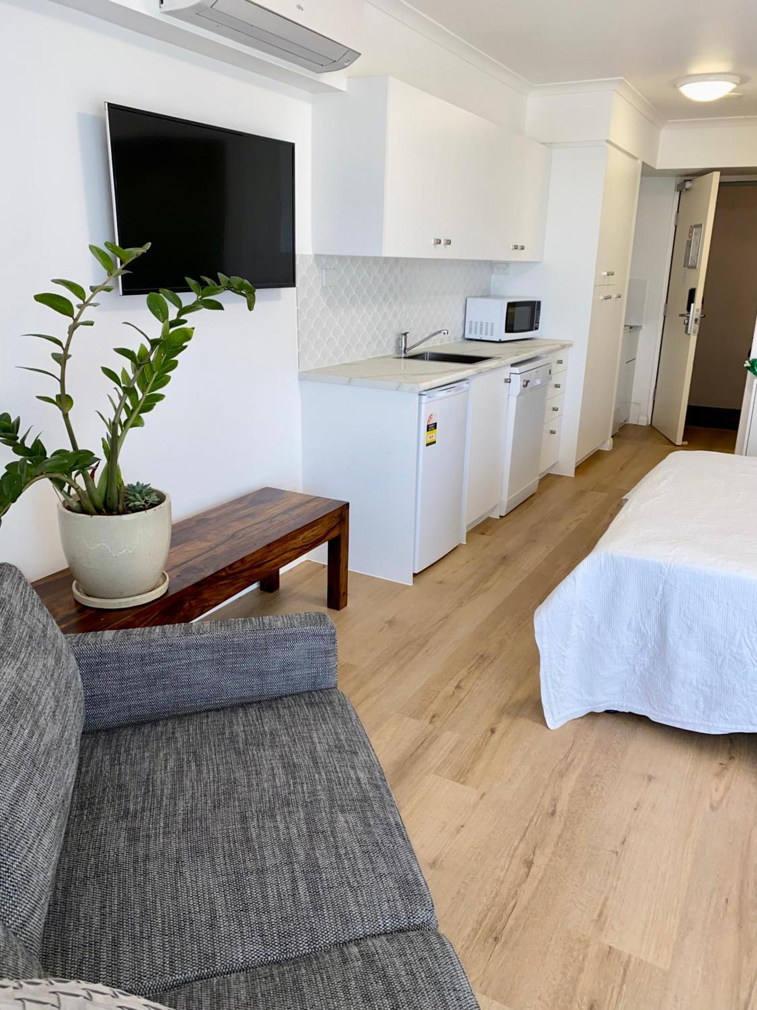 Resort Queen Studio At Alex Beach Resort アレクサンドラ・ヘッドランド エクステリア 写真